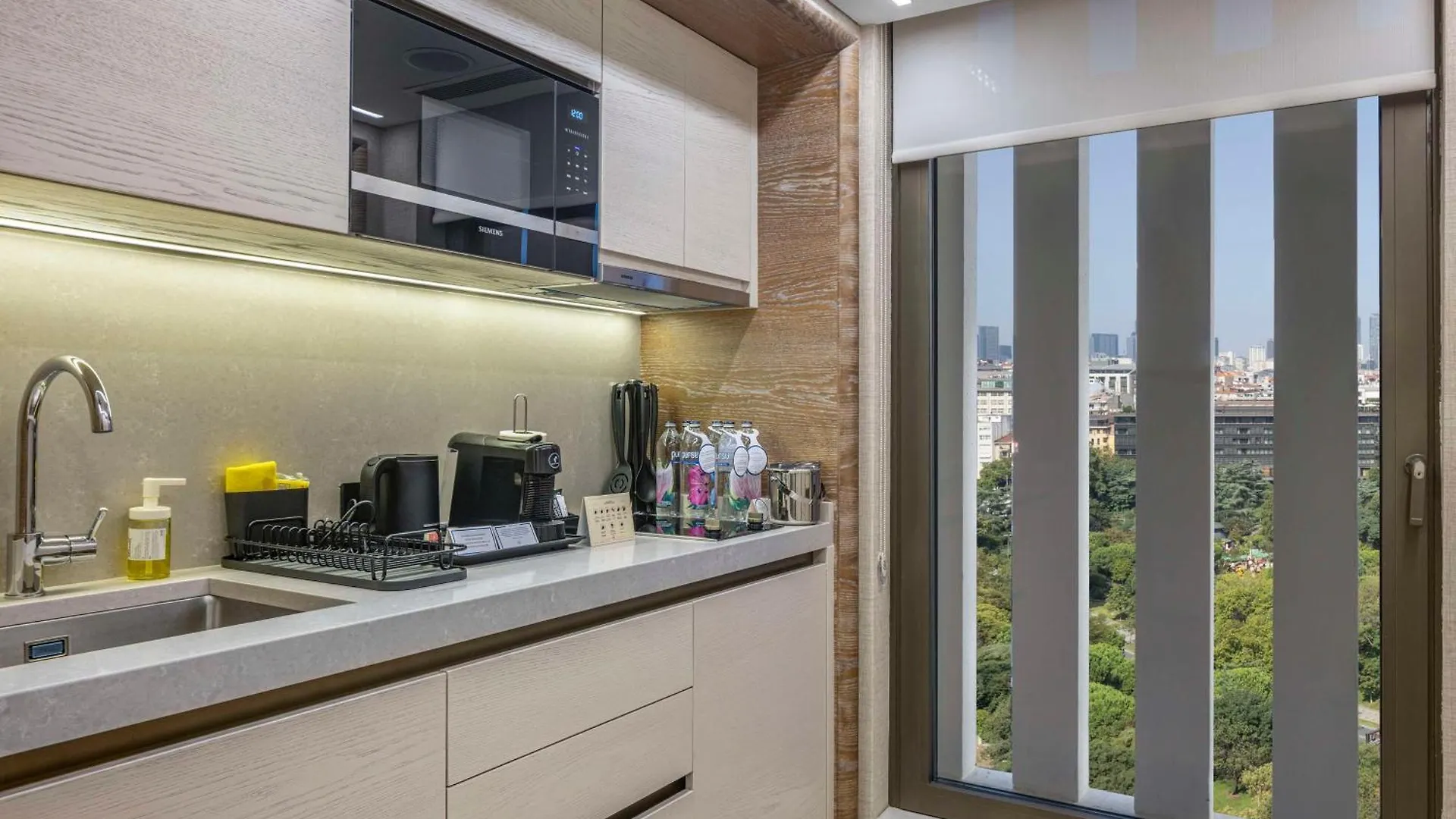 Hilton Istanbul Bosphorus Hotel 5*,