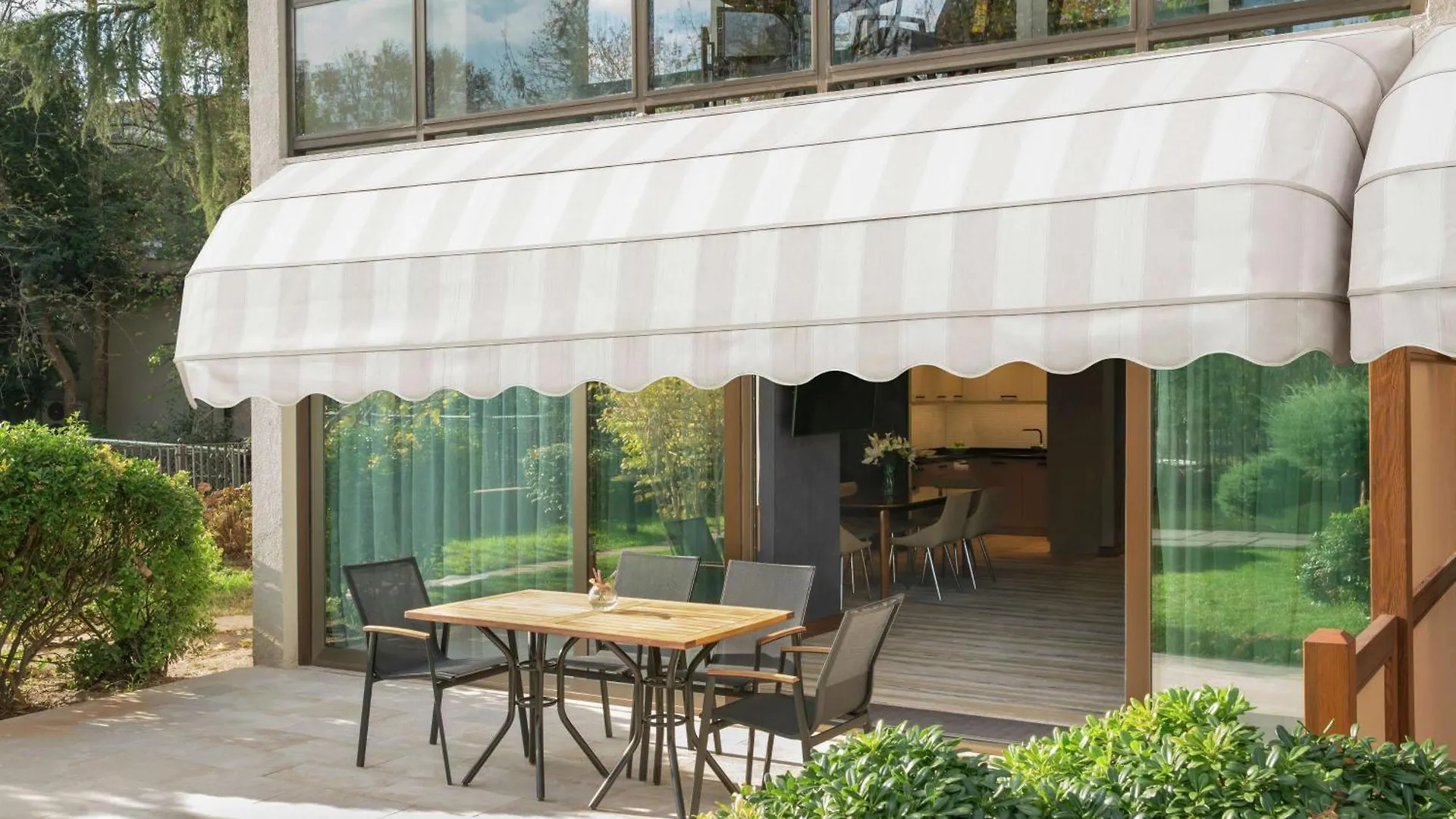 Hilton Istanbul Bosphorus Hotel 5*,