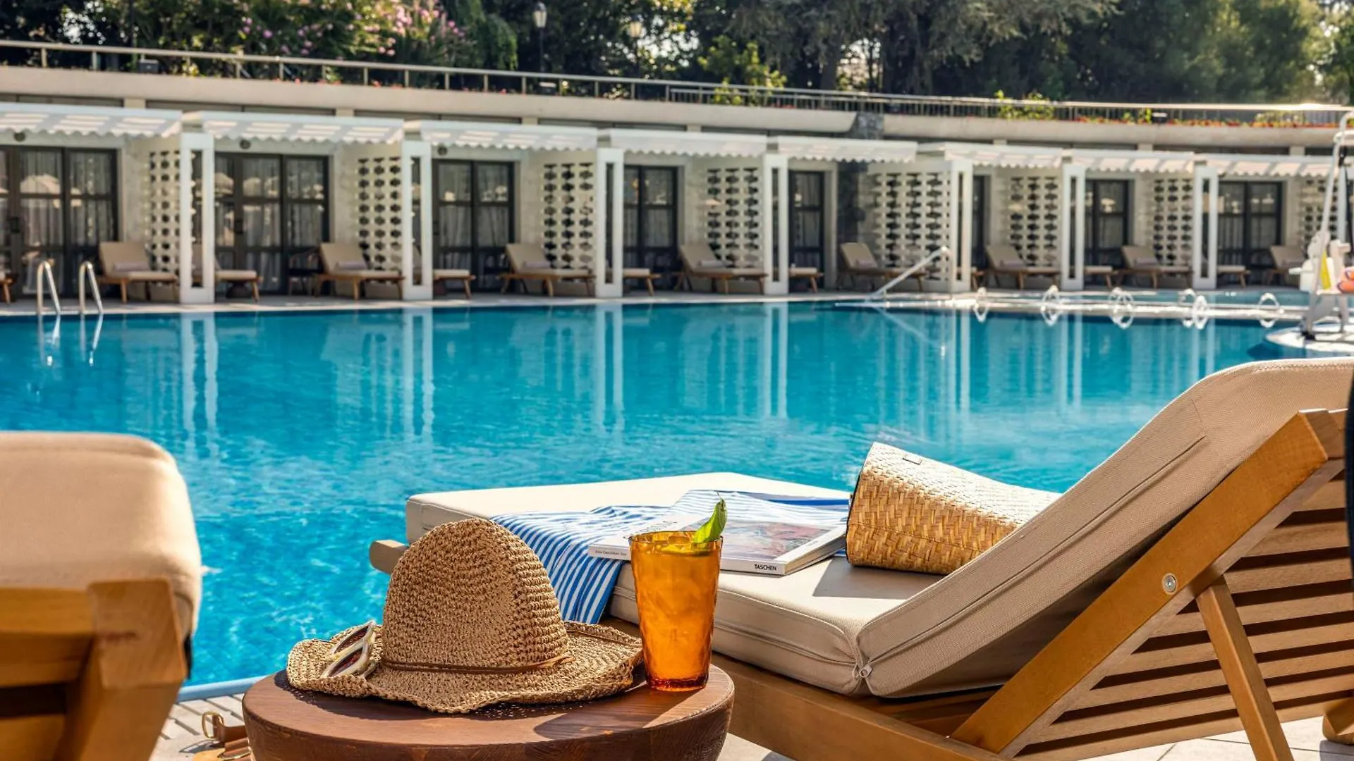 Hilton Istanbul Bosphorus Hotel 5*,