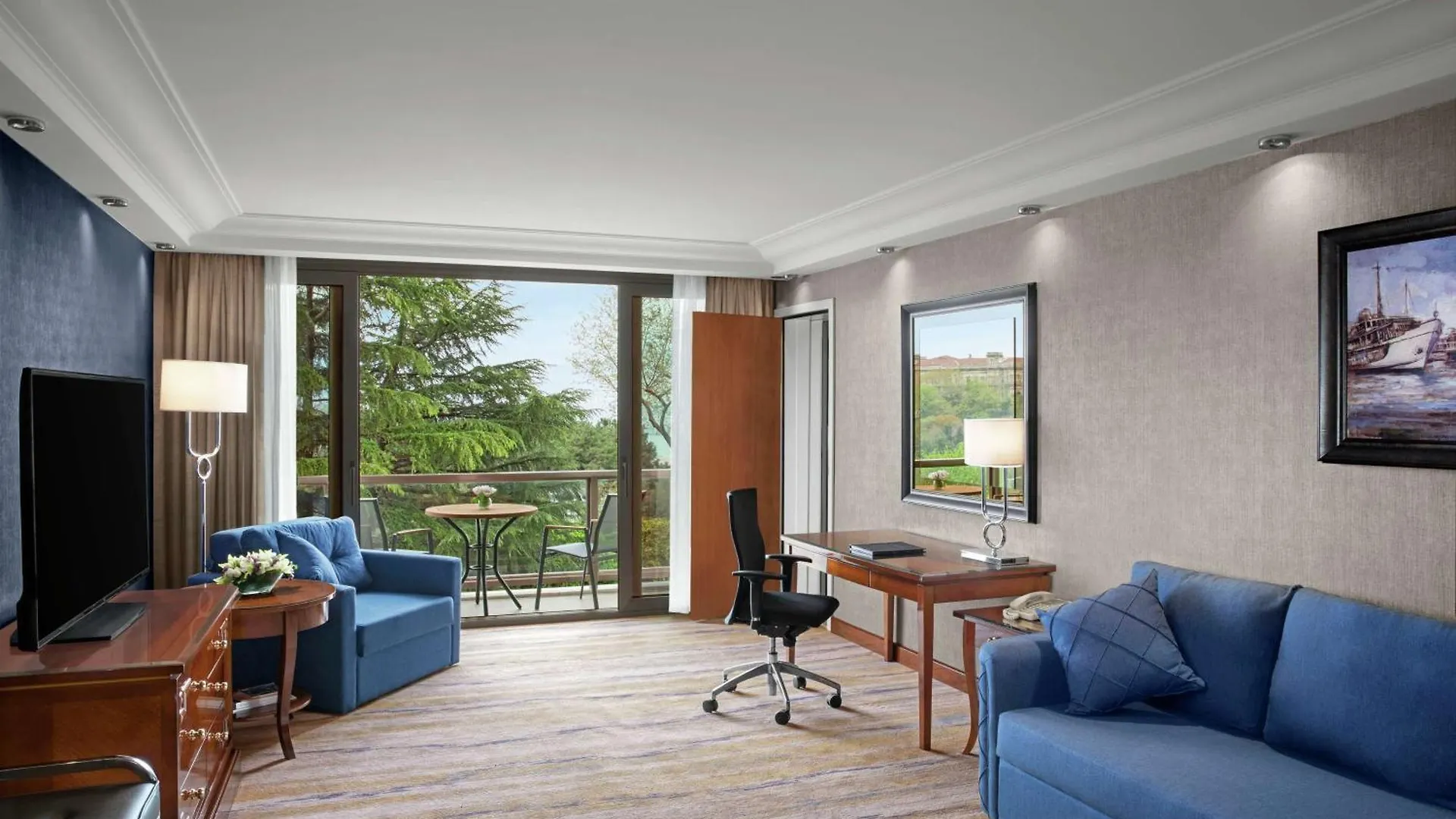Hilton Istanbul Bosphorus Hotel 5*,